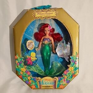 Disney Princess Portrait Collectibles Ariel by Mattel 18978 new Unopened
